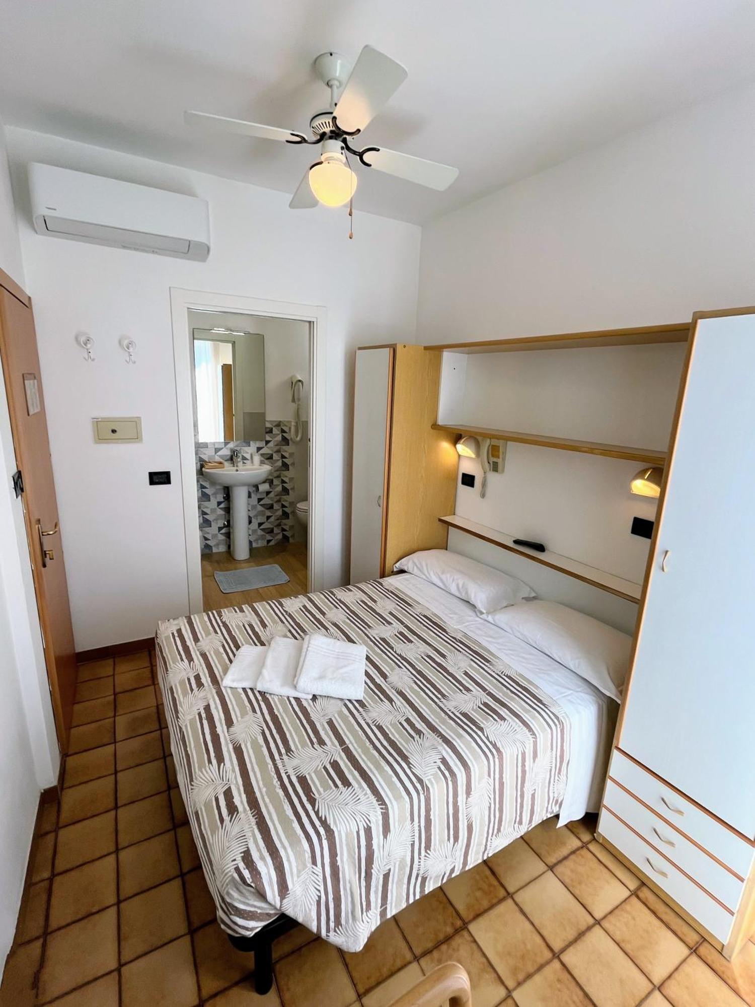 Albergo Villa Denny 里米尼 客房 照片